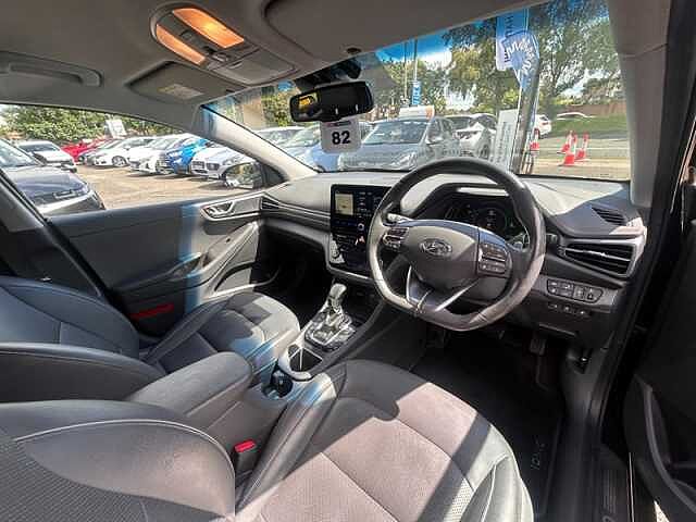 Hyundai IONIQ 1.6 h-GD GPFi 8.9kWh Premium SE Hatchback 5dr Petrol Plug-in Hybrid DCT Euro 6 (
