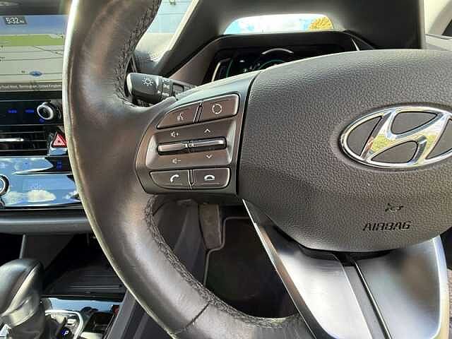 Hyundai IONIQ 1.6 h-GDi Premium Hatchback 5dr Petrol Hybrid DCT Euro 6 (s/s) (141 ps)