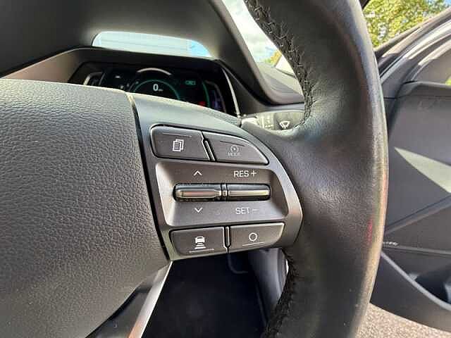 Hyundai IONIQ 1.6 h-GDi Premium Hatchback 5dr Petrol Hybrid DCT Euro 6 (s/s) (141 ps)