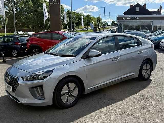 Hyundai IONIQ 1.6 h-GDi Premium Hatchback 5dr Petrol Hybrid DCT Euro 6 (s/s) (141 ps)