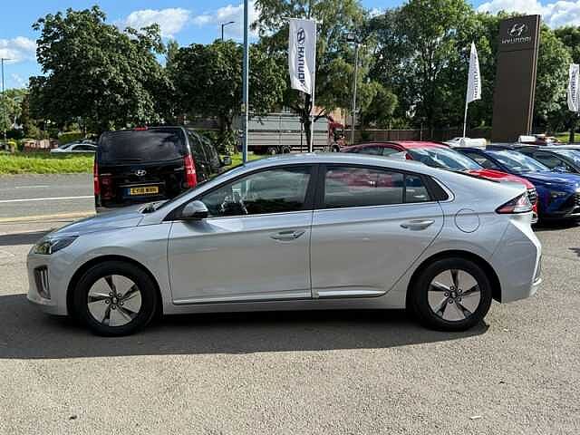 Hyundai IONIQ 1.6 h-GDi Premium Hatchback 5dr Petrol Hybrid DCT Euro 6 (s/s) (141 ps)