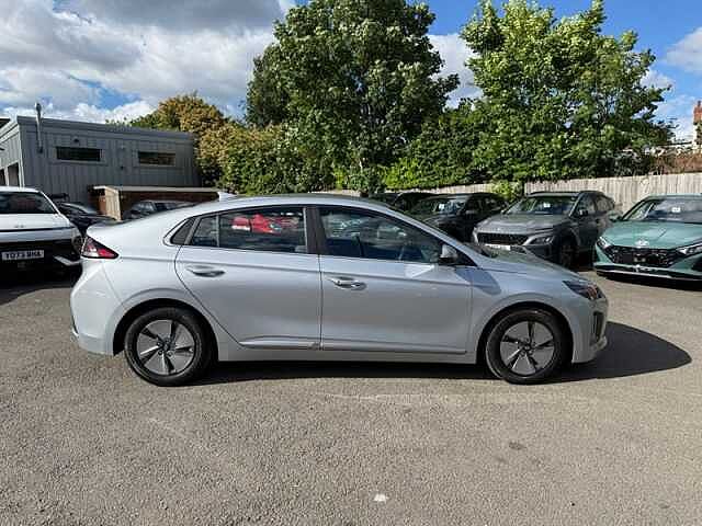 Hyundai IONIQ 1.6 h-GDi Premium Hatchback 5dr Petrol Hybrid DCT Euro 6 (s/s) (141 ps)