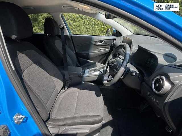 Hyundai KONA 64kWh Premium SUV 5dr Electric Auto (10.5kW Charger) (204 ps)