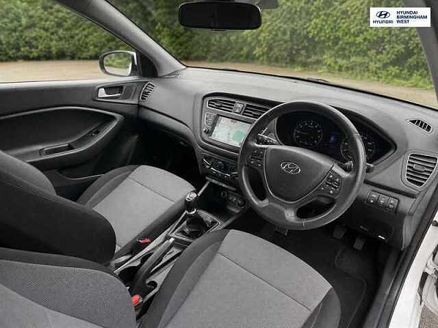 Hyundai i20 1.2 Play Hatchback 5dr Petrol Manual Euro 6 (s/s) (84 ps)