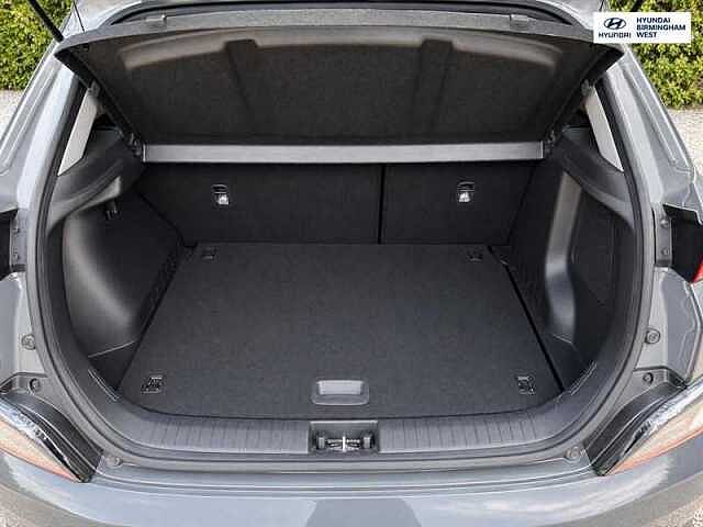 Hyundai KONA 64kWh Premium SUV 5dr Electric Auto (10.5kW Charger) (204 ps) Grey