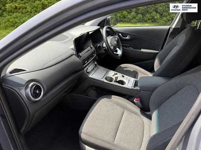 Hyundai KONA 64kWh Premium SUV 5dr Electric Auto (10.5kW Charger) (204 ps) Grey