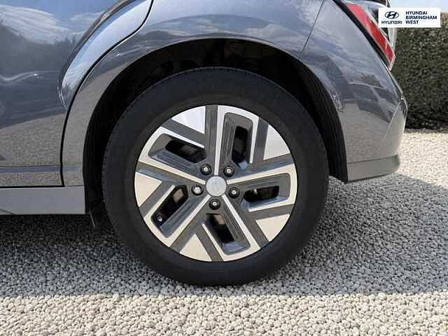 Hyundai KONA 64kWh Premium SUV 5dr Electric Auto (10.5kW Charger) (204 ps) Grey