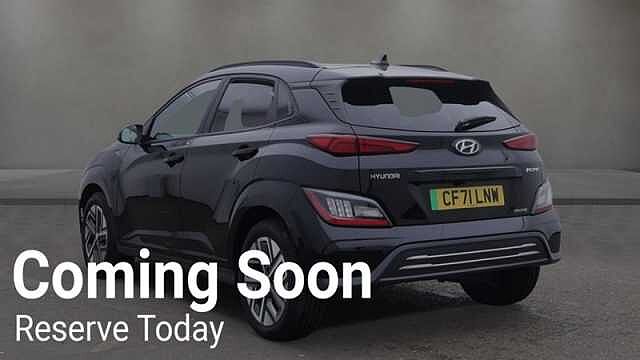 Hyundai KONA 64kWh Premium SUV 5dr Electric Auto (10.5kW Charger) (204 ps)