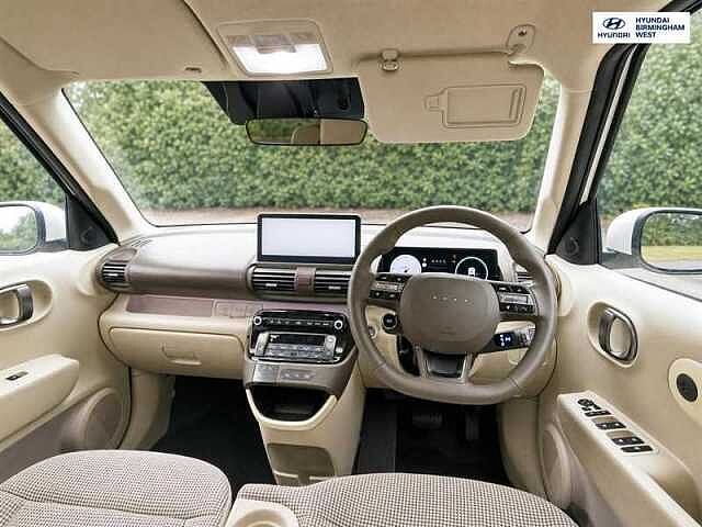 Hyundai INSTER Long Range 49kWh 02 SUV 5dr Electric Auto (115 ps) White