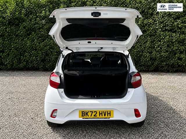 Hyundai I10 1.2 Premium Hatchback 5dr Petrol Auto Euro 6 (s/s) (84 ps) White