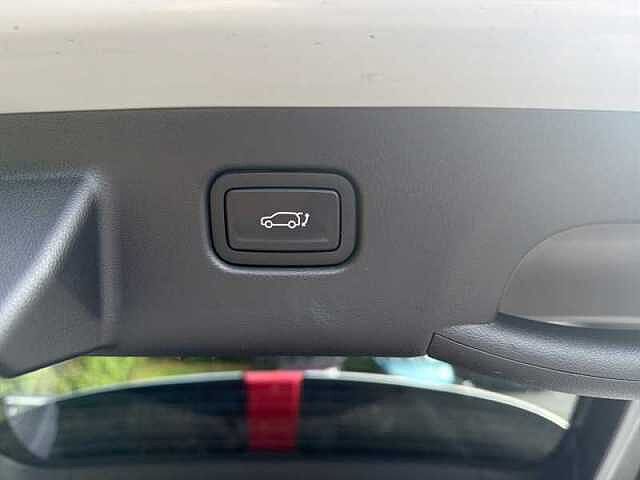 Hyundai KONA 1.6 h-GDi Ultimate SUV 5dr Petrol Hybrid DCT Euro 6 (s/s) (138 ps)