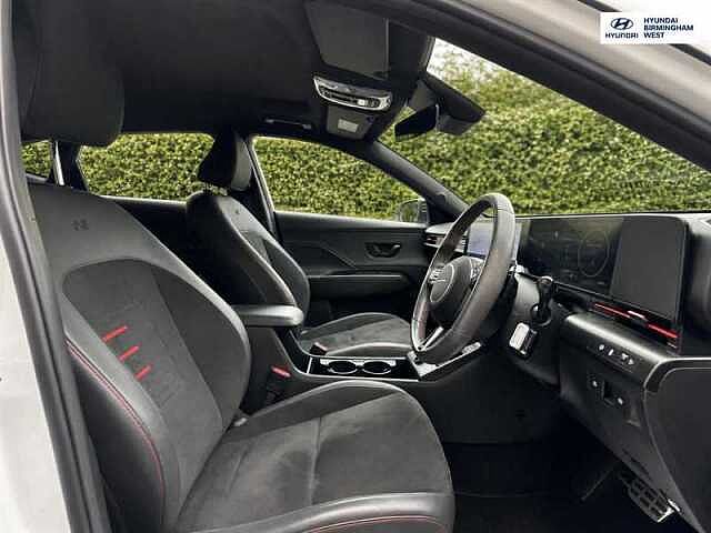 Hyundai KONA 1.6 h-GDi N Line S SUV 5dr Petrol Hybrid DCT Euro 6 (s/s) (141 ps) White