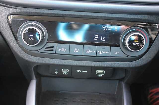 Hyundai I10 1.2 Premium Auto Euro 6 (s/s) 5dr Black