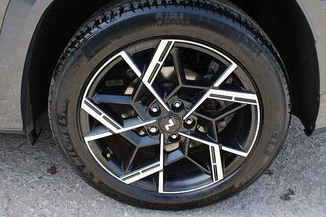 Hyundai TUCSON 1.6 T-GDi 13.8kWh N Line S Auto Euro 6 (s/s) 5dr Grey