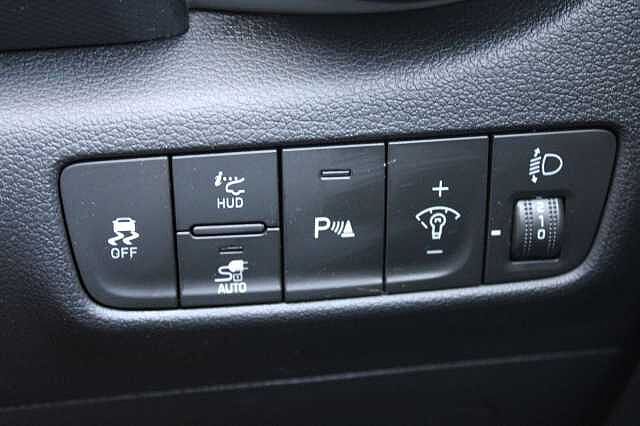 Hyundai KONA 64kWh Ultimate Auto 5dr (10.5kW Charger)