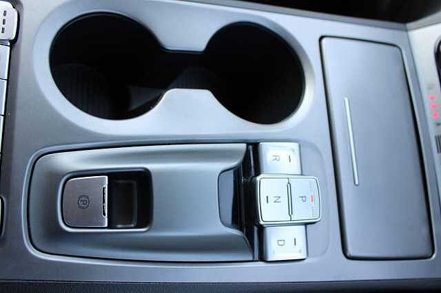 Hyundai KONA 64kWh Ultimate Auto 5dr (10.5kW Charger)