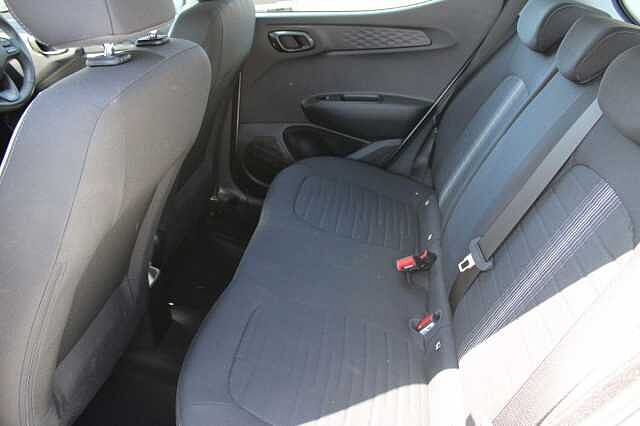 Hyundai I10 1.2 SE Connect Auto Euro 6 (s/s) 5dr White