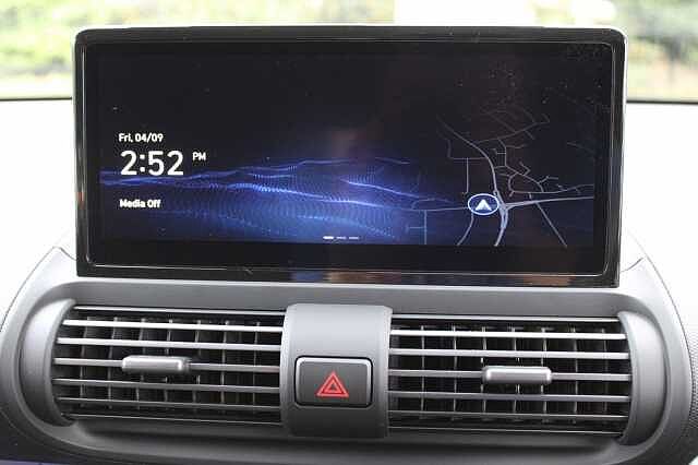 Hyundai INSTER Long Range 49kWh 02 Auto 5dr White