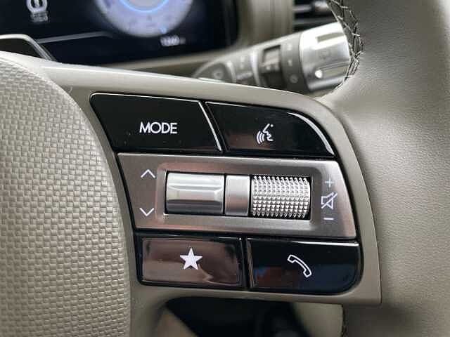 Hyundai INSTER Long Range 49kWh 02 Auto 5dr Beige