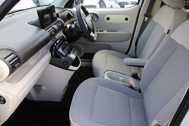 Hyundai INSTER Long Range 49kWh 02 Auto 5dr Beige