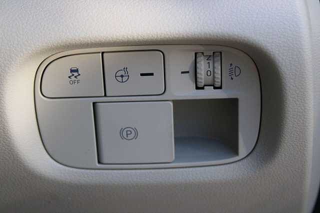 Hyundai INSTER Long Range 49kWh 02 Auto 5dr Beige
