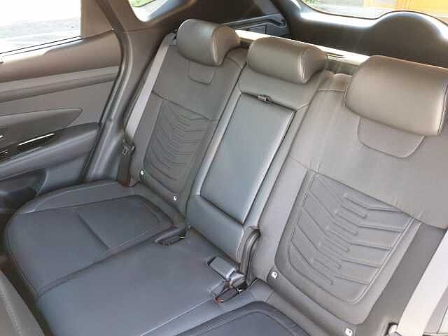Hyundai TUCSON 1.6T Hybrid Premium 5dr Auto White