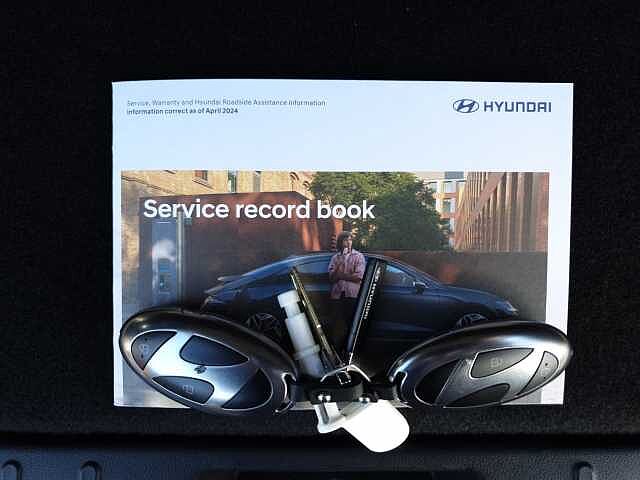Hyundai TUCSON 1.6T Hybrid Premium 5dr Auto White