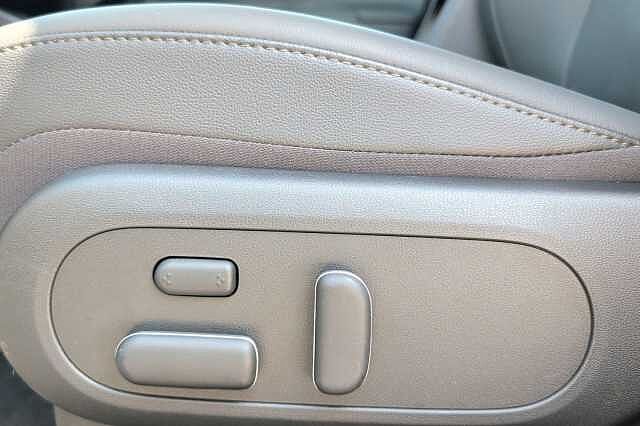 Hyundai KONA 1.6T 138 Ultimate 5dr DCT + LUX