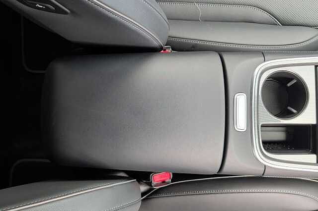 Hyundai SANTA FE 1.6 TGDi Hybrid Ultimate 5dr 4WD Auto