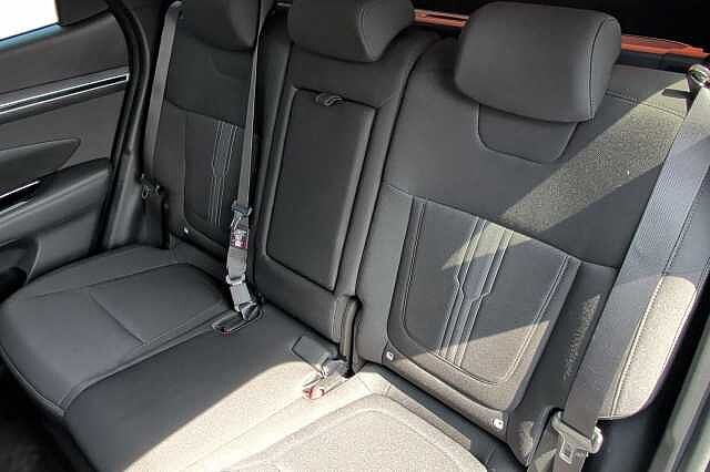 Hyundai TUCSON 1.6 TGDi Plug-in Hybrid Premium 5dr 4WD Auto