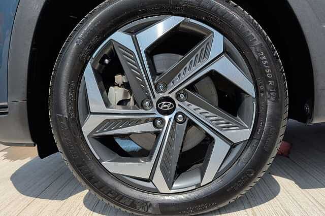 Hyundai TUCSON 1.6 TGDi Plug-in Hybrid Premium 5dr 4WD Auto