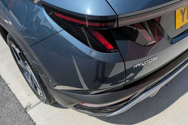 Hyundai TUCSON 1.6 TGDi Plug-in Hybrid Premium 5dr 4WD Auto