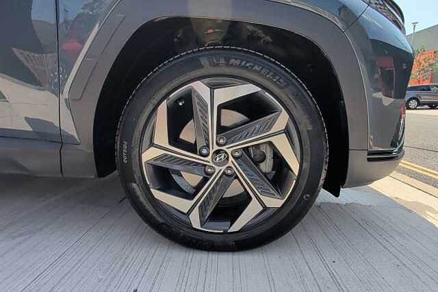 Hyundai TUCSON 1.6 TGDi Plug-in Hybrid Premium 5dr 4WD Auto