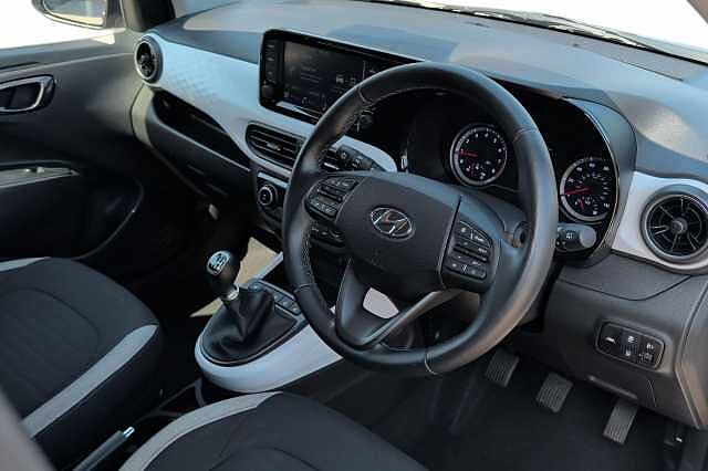 Hyundai i10 1.0 MPi Premium 5dr
