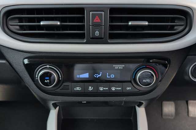 Hyundai i10 1.0 MPi Premium 5dr