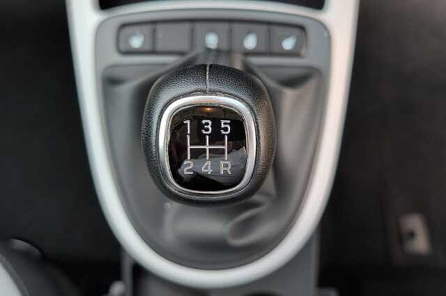 Hyundai i10 1.0 MPi Premium 5dr