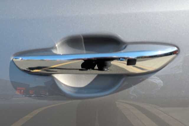 Hyundai i10 1.0 MPi Premium 5dr