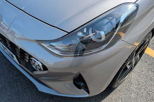 Hyundai i10 1.0 MPi Premium 5dr