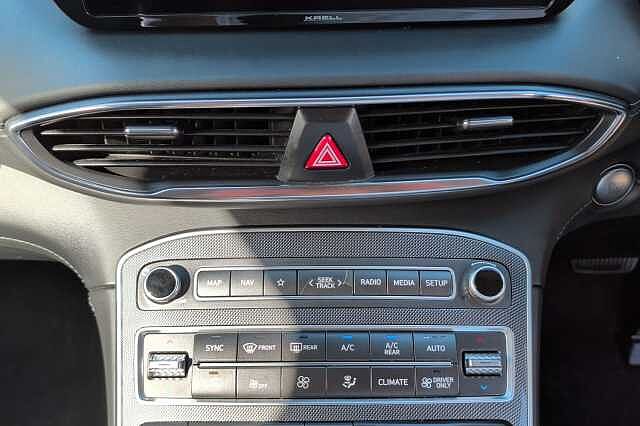 Hyundai SANTA FE 1.6 TGDi Hybrid Ultimate 5dr 4WD Auto