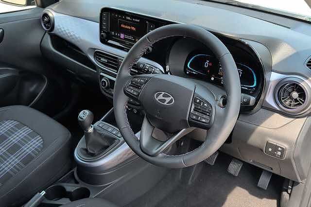 Hyundai i10 1.2 [79] Premium 5dr [Nav]