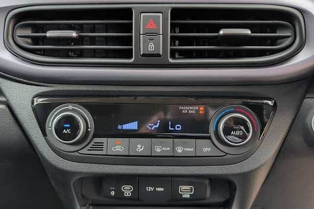 Hyundai i10 1.2 [79] Premium 5dr [Nav]