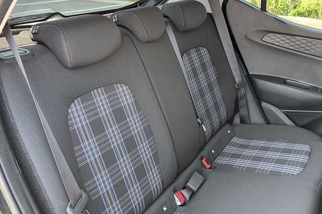 Hyundai i10 1.2 [79] Premium 5dr [Nav]