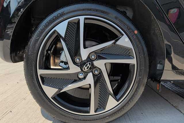 Hyundai i10 1.2 [79] Premium 5dr [Nav]
