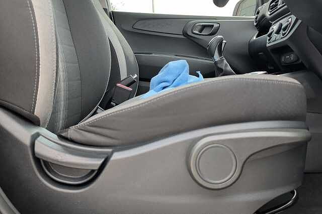 Hyundai i10 1.0 Advance 5dr Auto