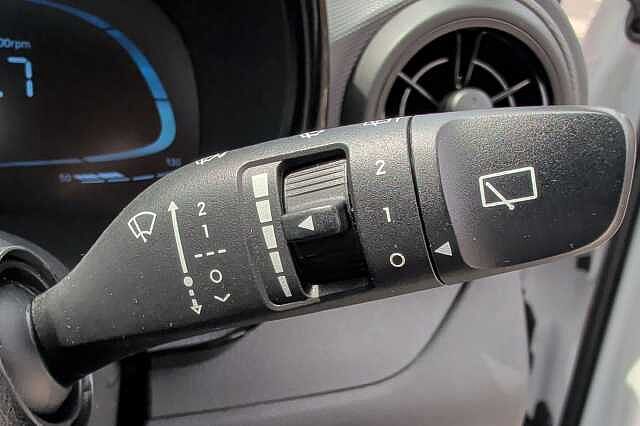 Hyundai i10 1.0 Advance 5dr Auto