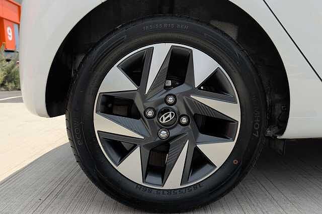 Hyundai i10 1.0 Advance 5dr Auto