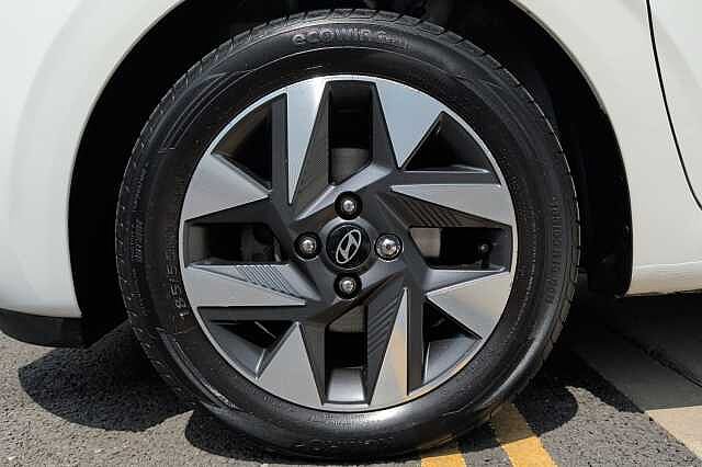 Hyundai i10 1.0 Advance 5dr Auto