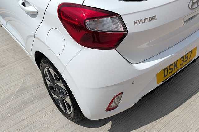 Hyundai i10 1.0 Advance 5dr Auto