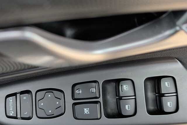Hyundai KONA 1.6 GDi Hybrid Premium 5dr DCT