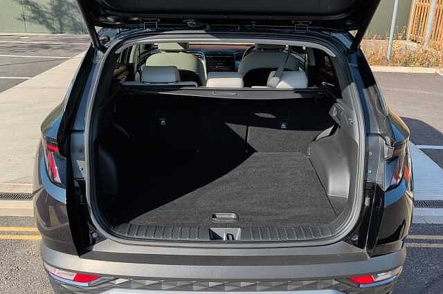 Hyundai TUCSON 1.6 TGDi Hybrid 230 Ultimate 5dr 2WD Auto Black